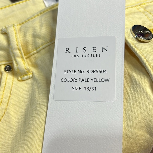 Risen Pale Yellow Button Down Ankle Straight Jeans BNWT - Picture 3 of 8